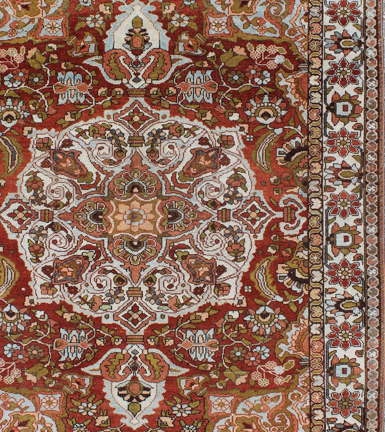 Hand-Knotted Antique Persian Bakhtiari Rug With Classic Ornate Central Medallion Design For Sale