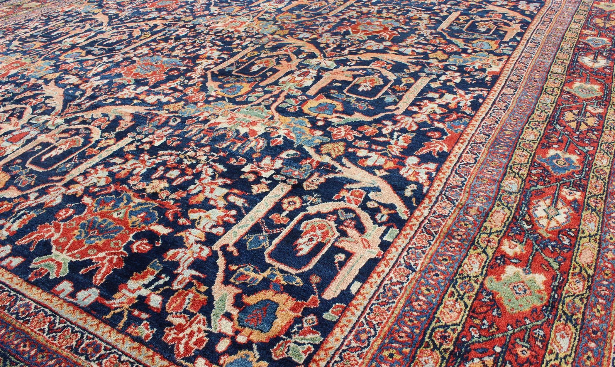 Large Antique Persian Sultanabad Rug in Blue Background & Multi Colors For Sale 3