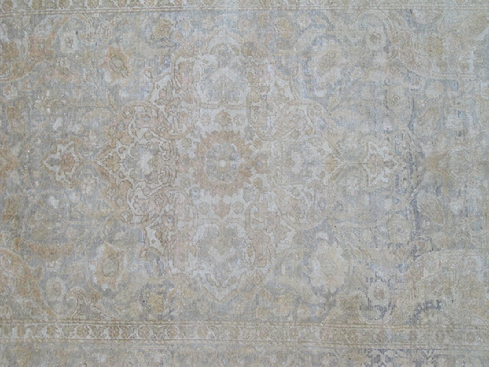 Oushak Gray Faded Vintage Turkish Sivas Rug with Floral Motifs and Medallion For Sale