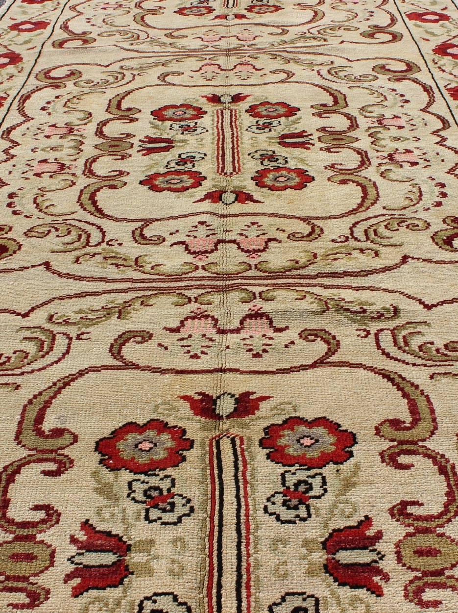 Mid-20th Century Vintage Turkish Runner with Floral Deco Design in Cream and Red and Green For Sale