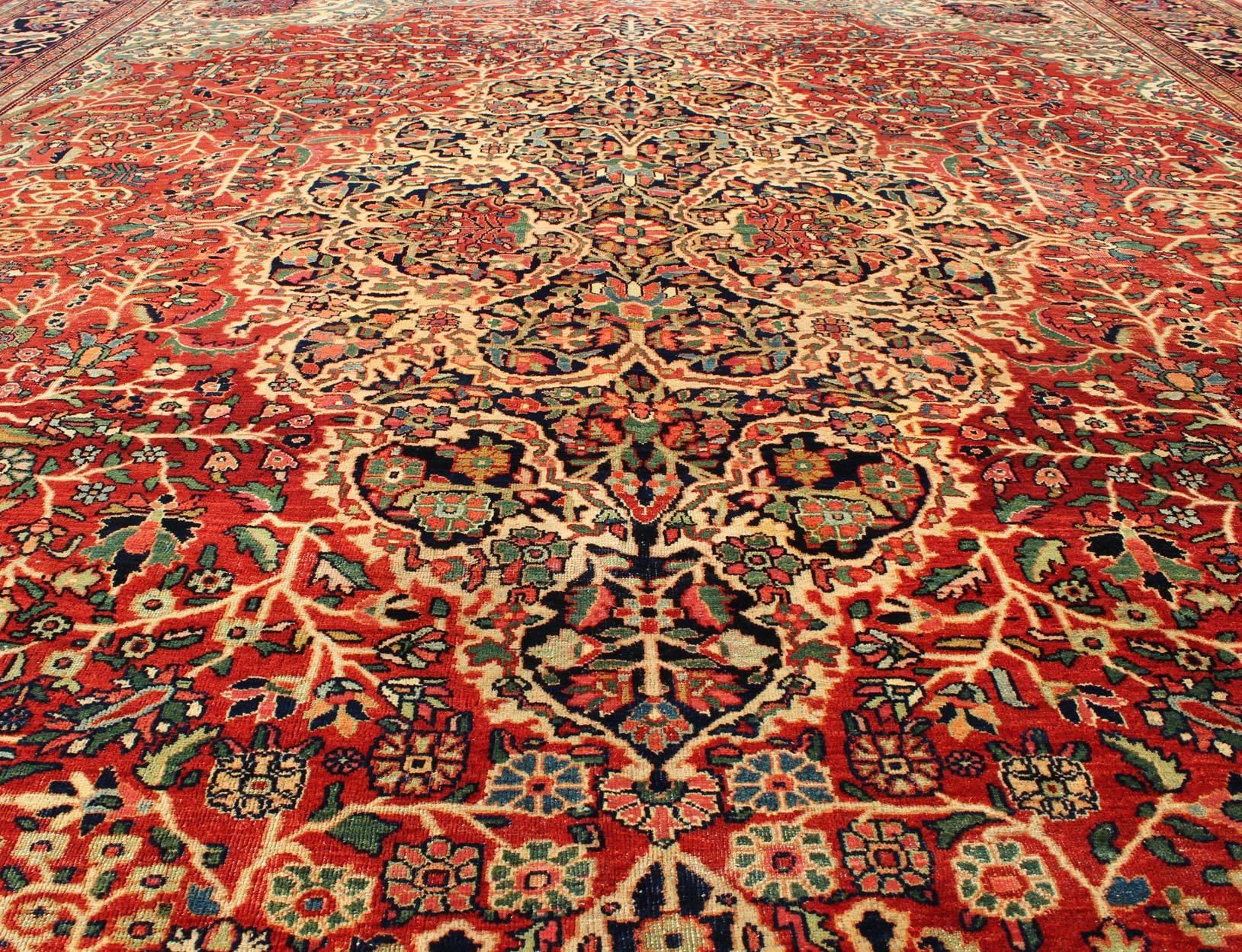 Hand-Knotted  19th Century Antique Persian Sarouk Feraghan Rug with intricate Classic Design For Sale