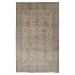 Tapis turc Oushak vintage neutre à motifs floraux et à motifs floraux répétés