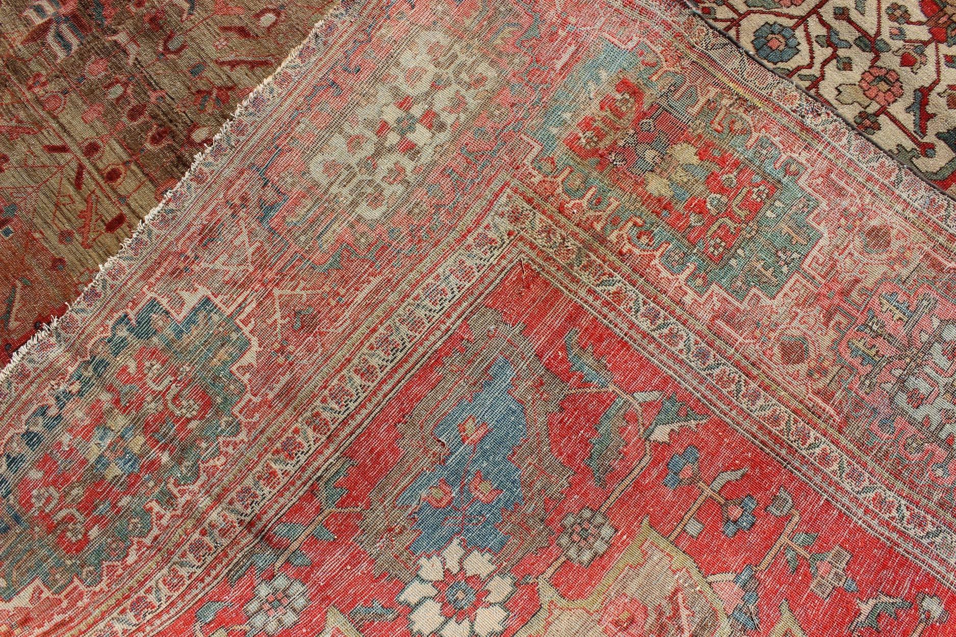  Antique Persian Feraghan Sarouk Fine Rug in variegated tones  For Sale 1