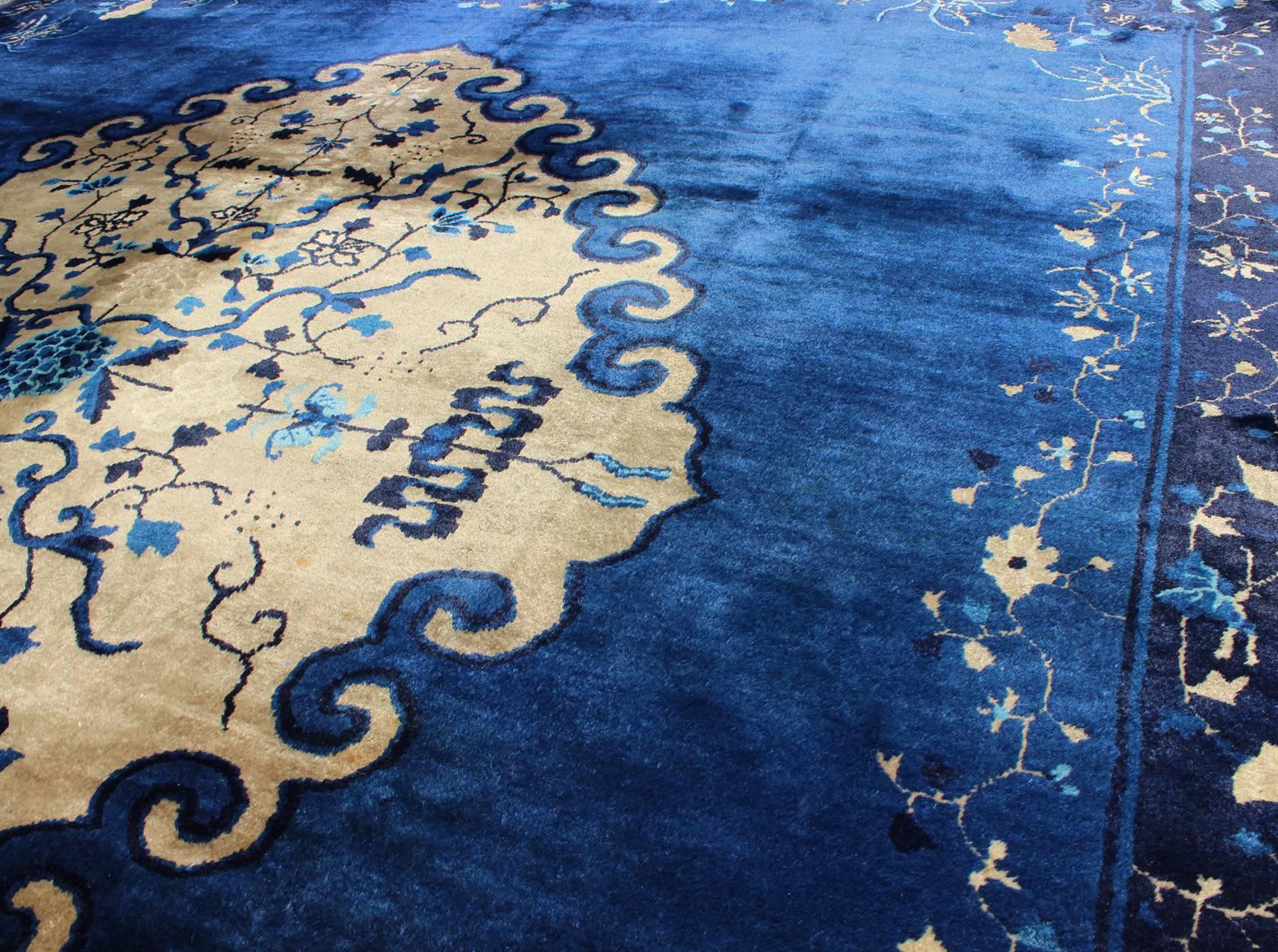 beautiful blue rugs