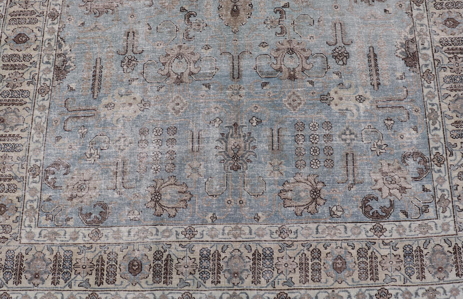 Tapis ancien persan Tabriz bleu et taupe avec Design/One 7'0 x 9'9 en vente 7