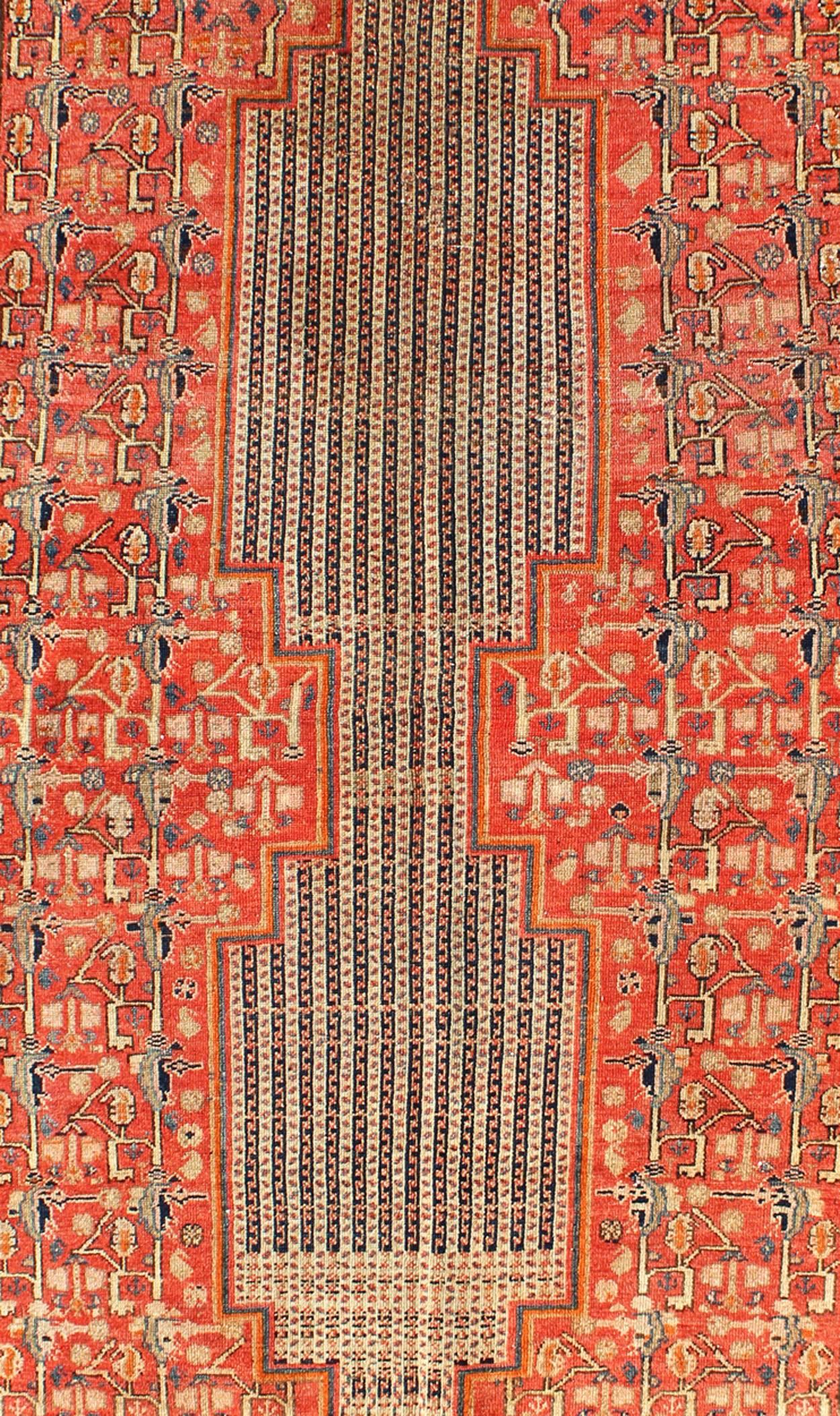 Extremely Fine Antique Persian Mishan Malayer with Great colors & Unique Design In Good Condition For Sale In Atlanta, GA
