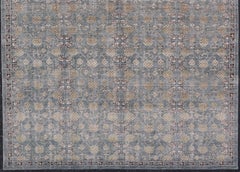 Moderner, großer Khotan-Teppich von Keivan Woven Arts in Blau und Sandfarben, 9'10 x 13'10