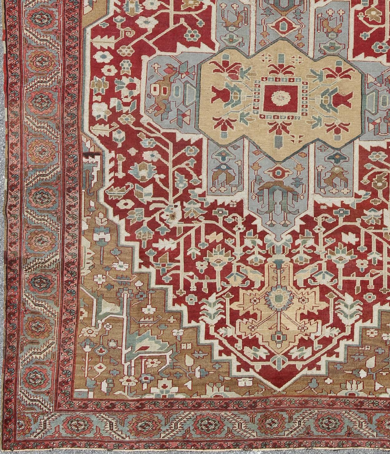 Antique Serapi, rug/C-0601. Antique Bakhshaish Persian rug

Measures: 9'4 x 11'7. 

This spectacular antique Persian Bakshaish/serapi displays a central medallion and geometric design throughout. The medallion contains a variety of geometric