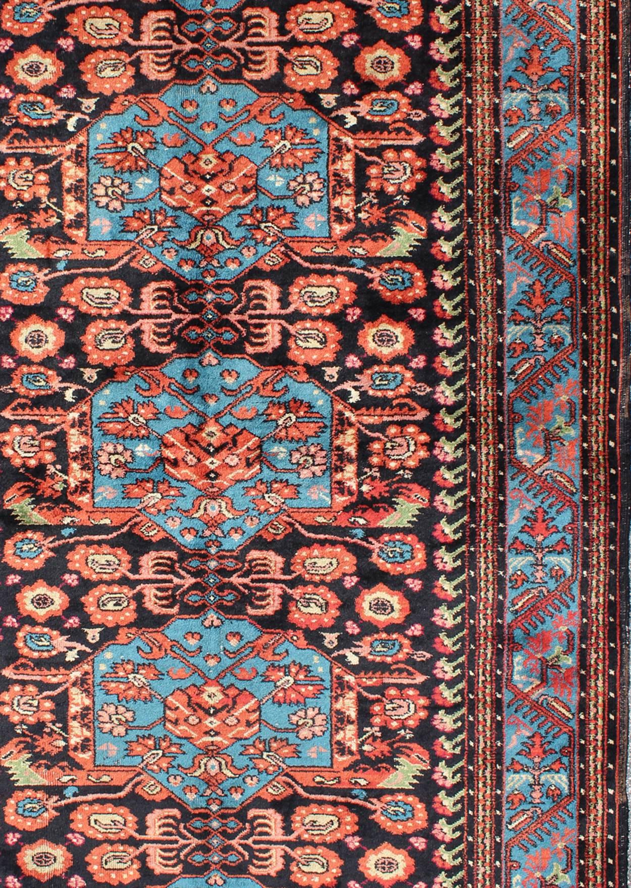 blue border rug