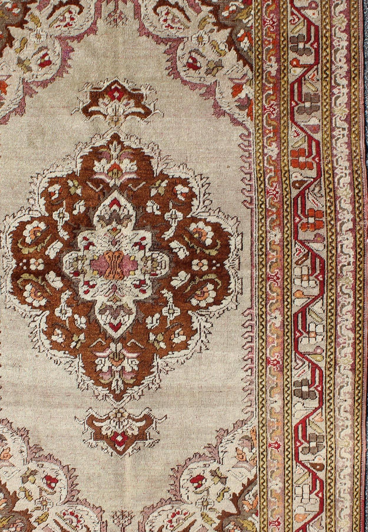 Turkish Classic Design, Intricate Antique Oushak with Fine Weave & Great Quality Wool For Sale