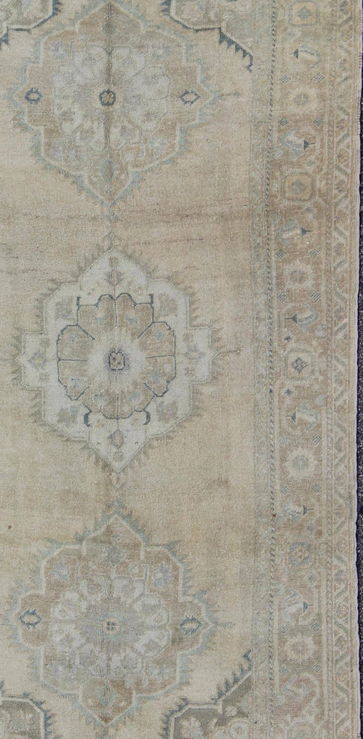 Vintage Turkish Oushak Rug with Three Central Medallions in Taupe and Light Blue In Excellent Condition In Atlanta, GA