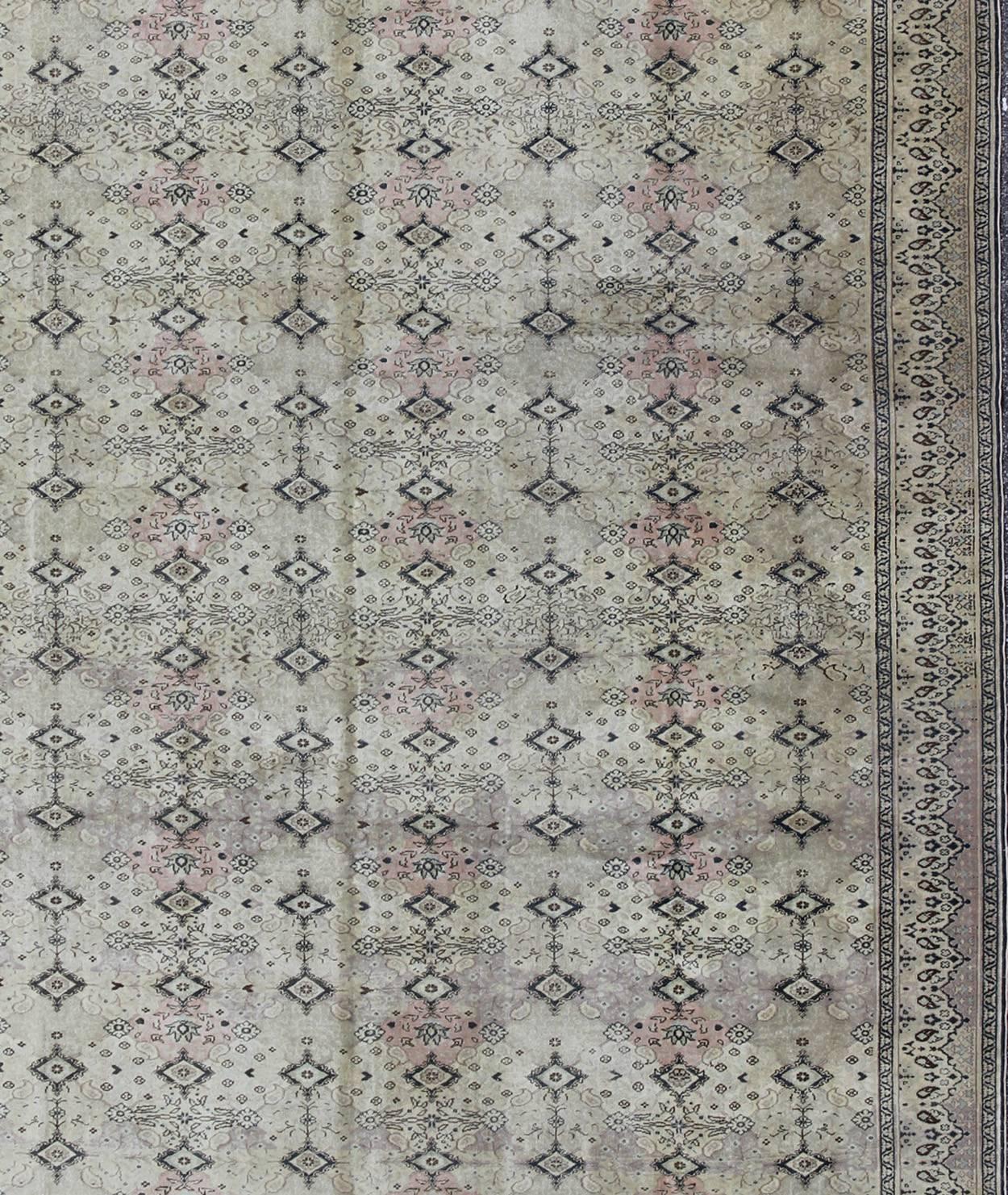 Hand-Knotted Large Turkish Sivas Rug with Repeating Diamond Motifs Set on Ivory Ground For Sale
