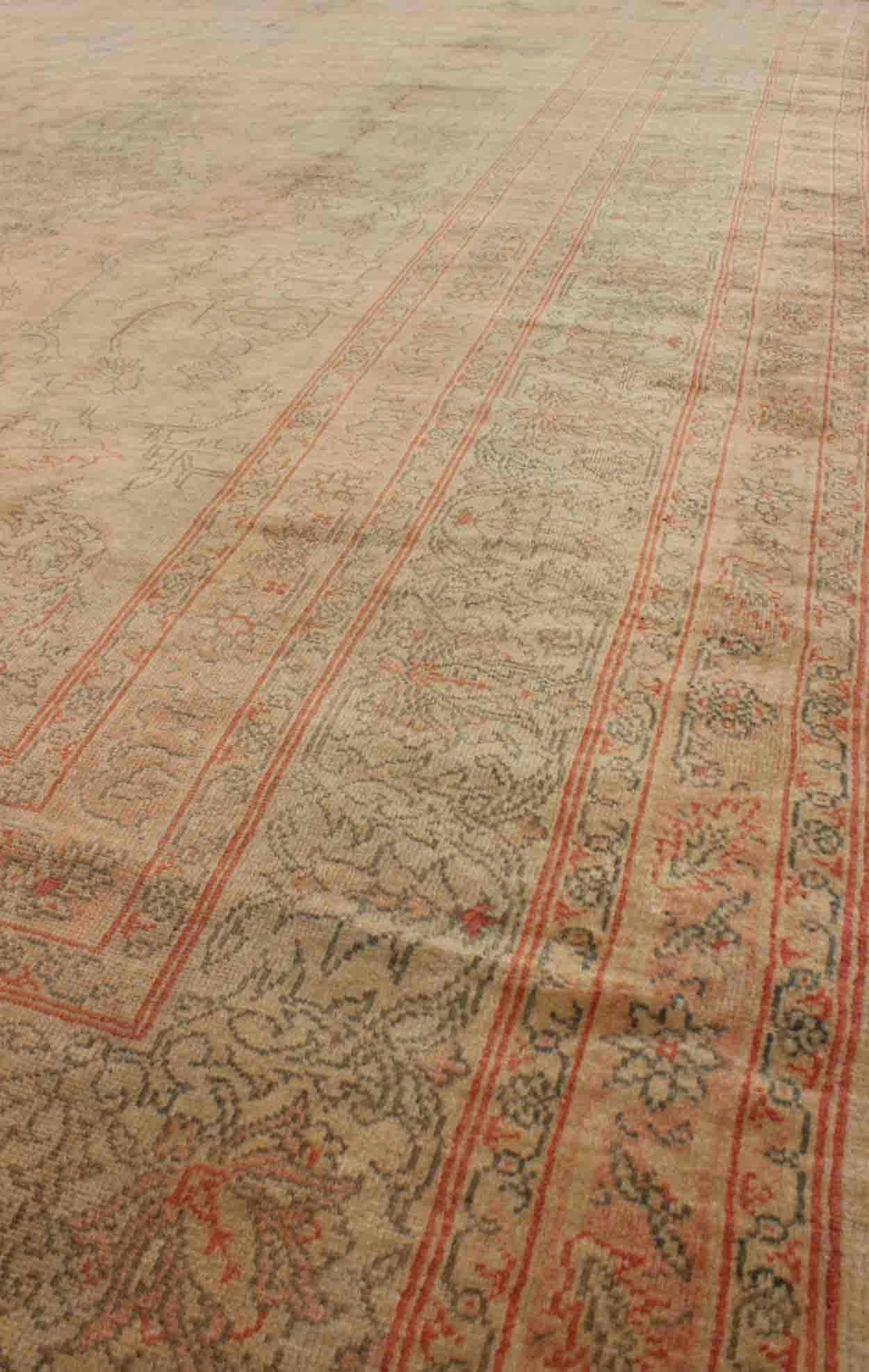  Antique Oushak Medallion Carpet in Light Green & Salmon In Good Condition For Sale In Atlanta, GA