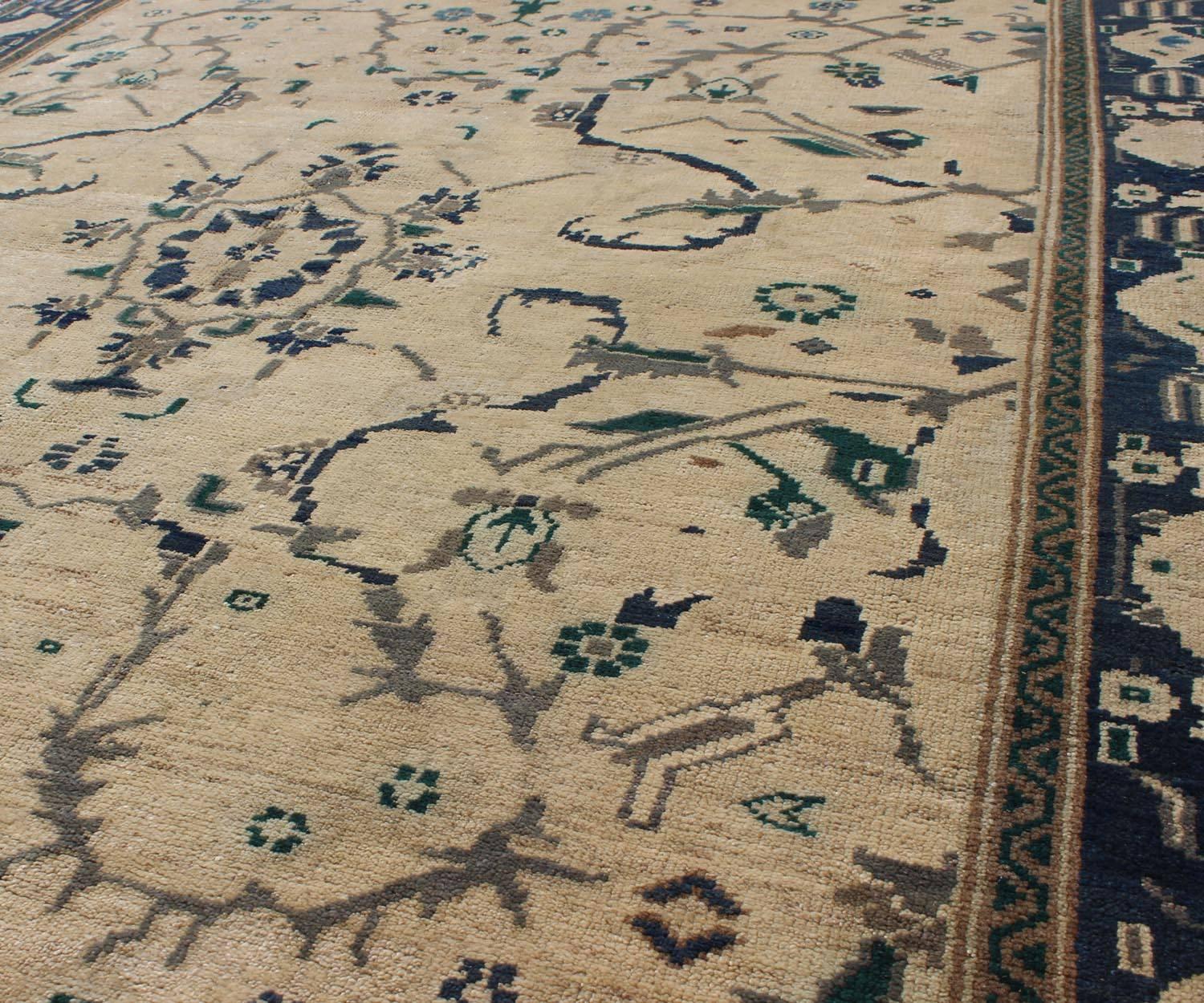 Vintage Turkish Oushak Rug with Vining Florals in Cream and Sapphire Blue In Excellent Condition For Sale In Atlanta, GA
