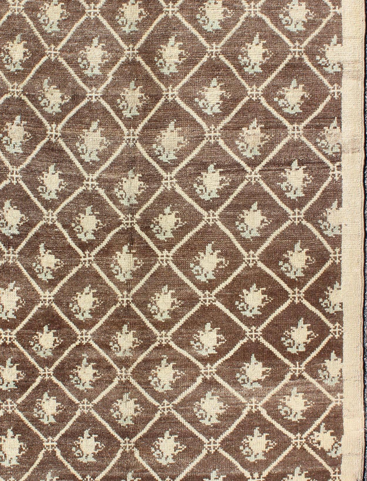 brown paisley rug