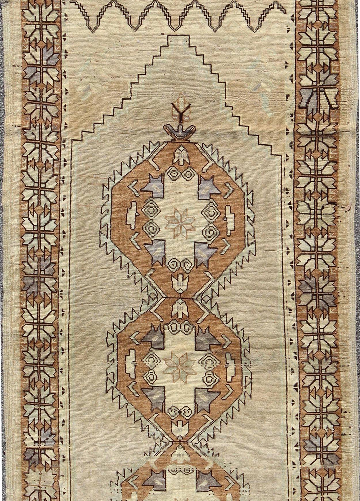Vintage Turkish Oushak Rug with Multi-Layered Diamonds in Taupe, Gray, and Blue In Excellent Condition For Sale In Atlanta, GA