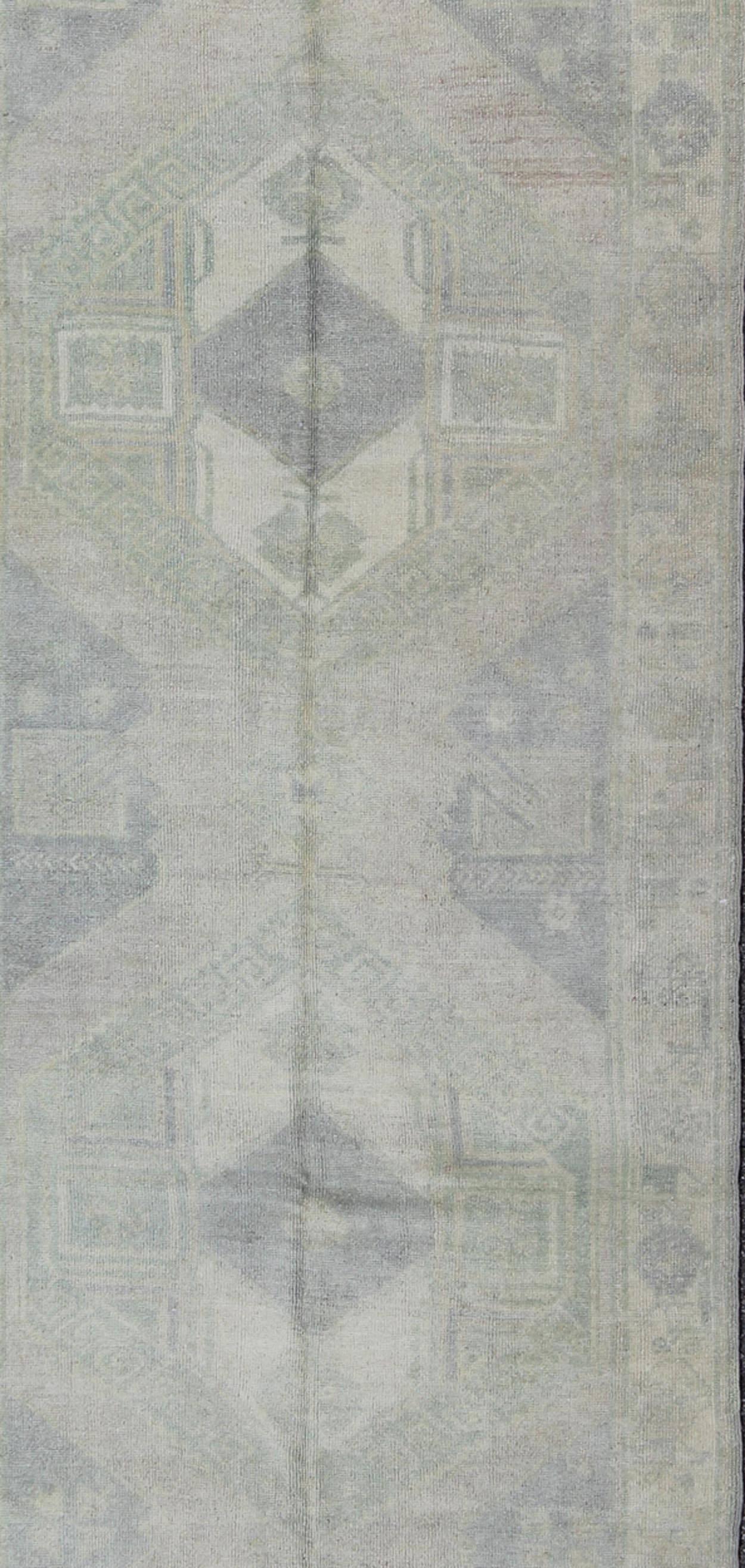 Muted Turkish Oushak Carpet with Two Diamond Medallions in Blue and Gray In Good Condition For Sale In Atlanta, GA