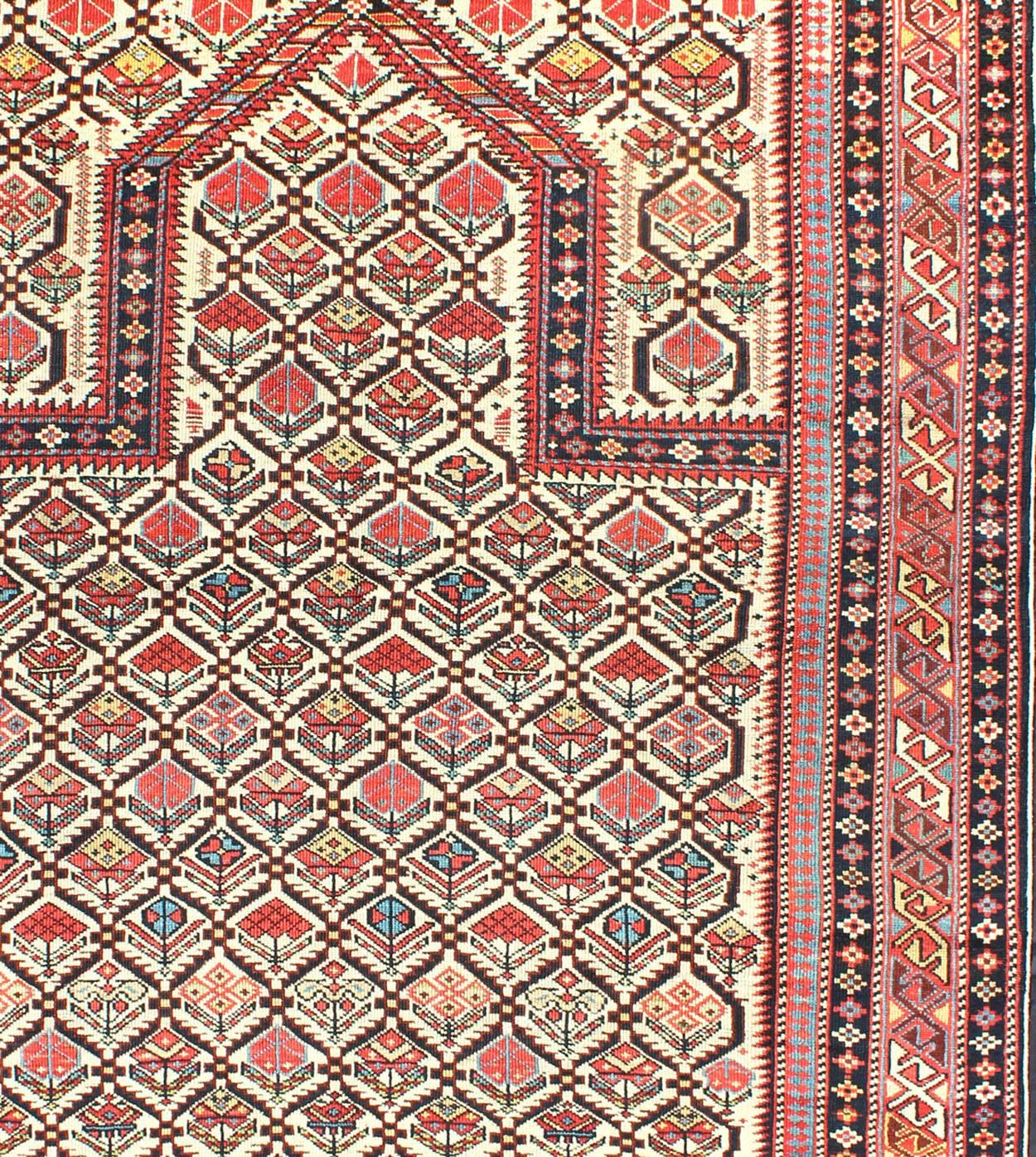 Russe Tapis Shirvan caucasien ancien du 19ème siècle avec motif de prière en ivoire en vente