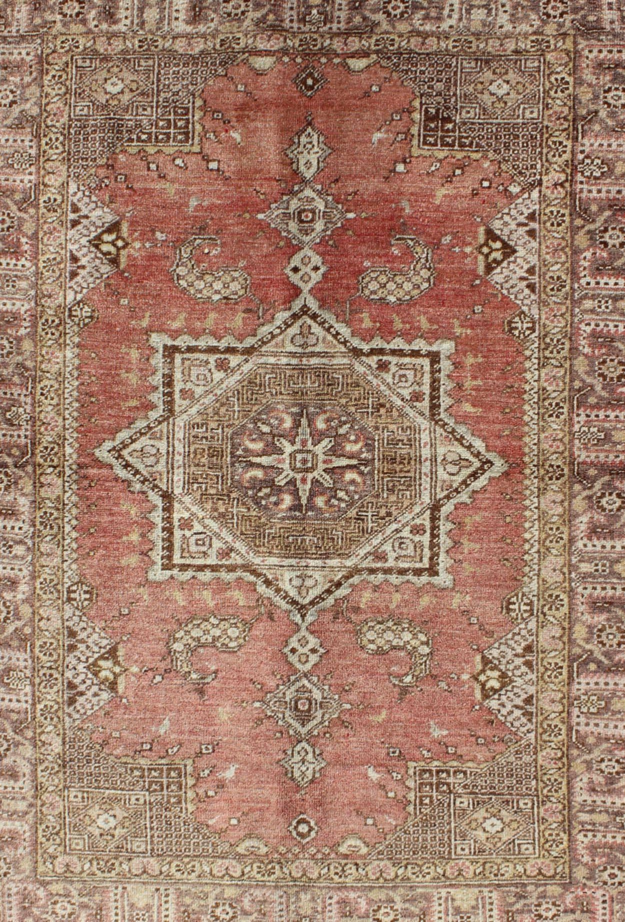 Hand-Knotted Vintage Turkish Oushak Rug with Geometric Star Medallion in Red, Ivory and Taupe For Sale