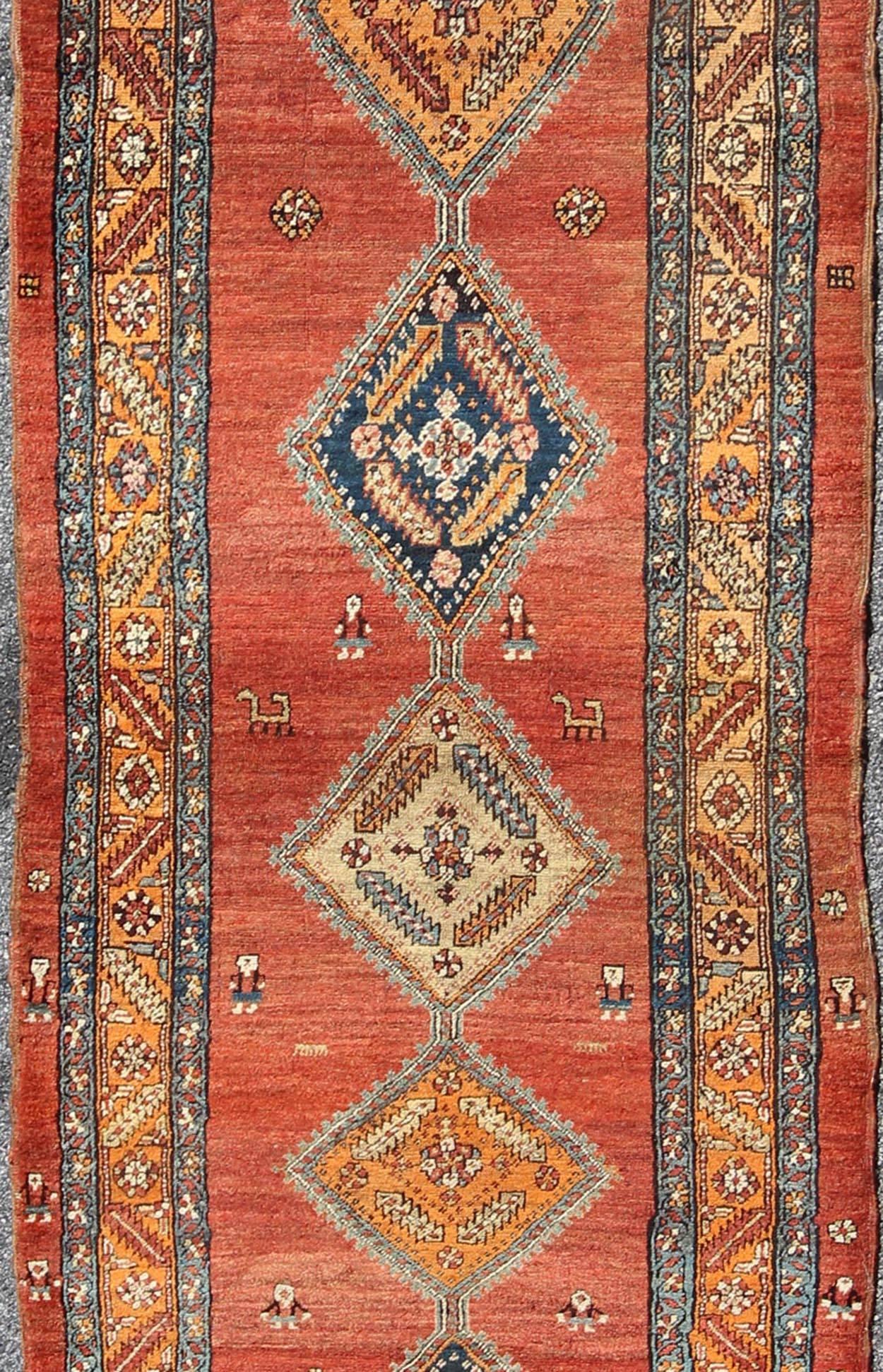 Late 19th Century Antique Persian Bakshaish Rug with Tribal Medallions in Red In Excellent Condition For Sale In Atlanta, GA