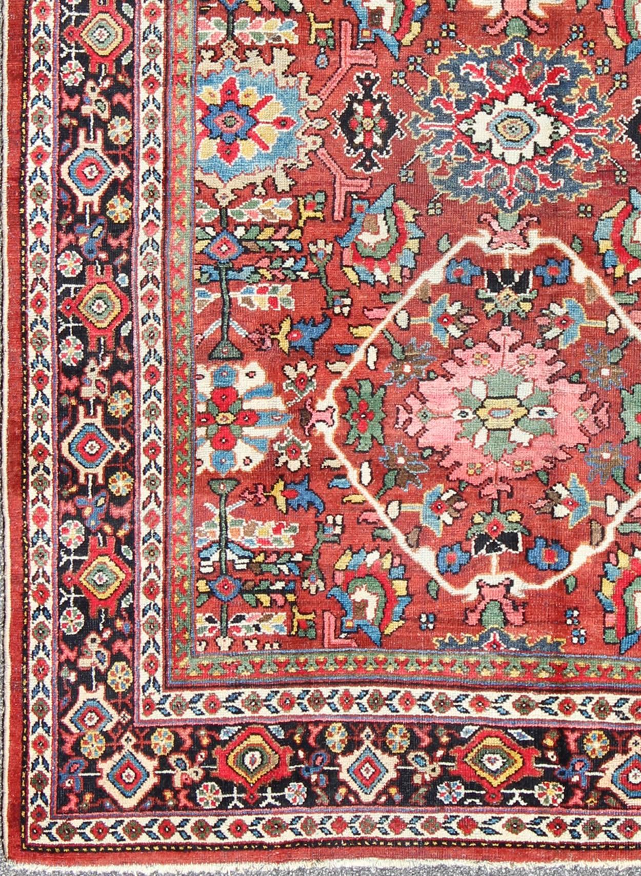 Midcentury Persian Mahal rug with dual medallion design in red and black, rug tra-8032, country of origin / type: Iran / Sultanabad, circa mid-20th century

This vintage Sultanabad Mahal rug (circa mid-20th century) relies heavily on exquisite