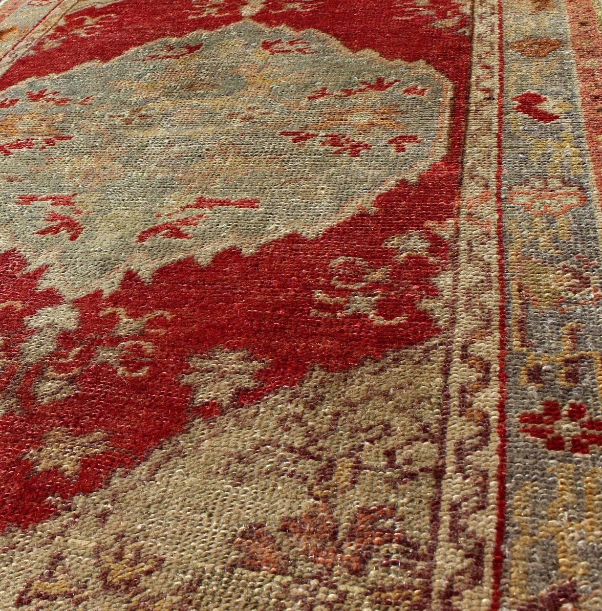 20th Century Floral Mid-Century Vintage Turkish Oushak Rug with Medallion in Red and Gray For Sale