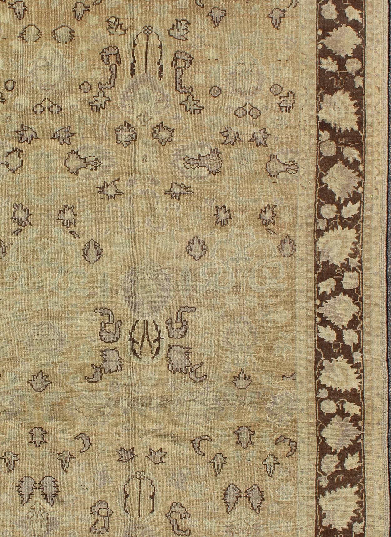 All-Over Design Turkish Oushak Vintage Rug in Earth Colors, Tan, Cream, Brown In Good Condition In Atlanta, GA