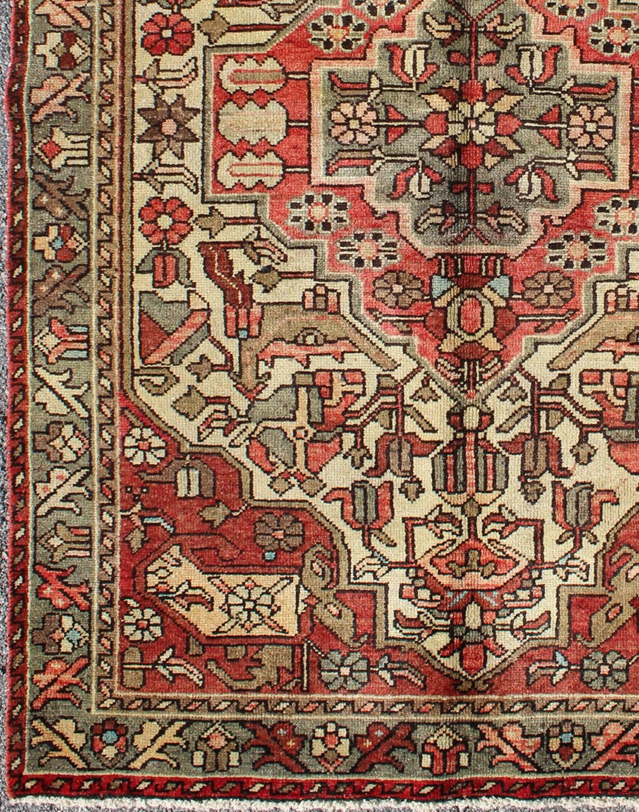 Outstanding vintage Persian Lilihan rug with floral geometric Medallion design, rug h-102-20, country of origin / type: Iran / Lilihan, circa 1940

This spectacular vintage Persian Lilihan (circa 1940) bears a magnificent splendor indicative of