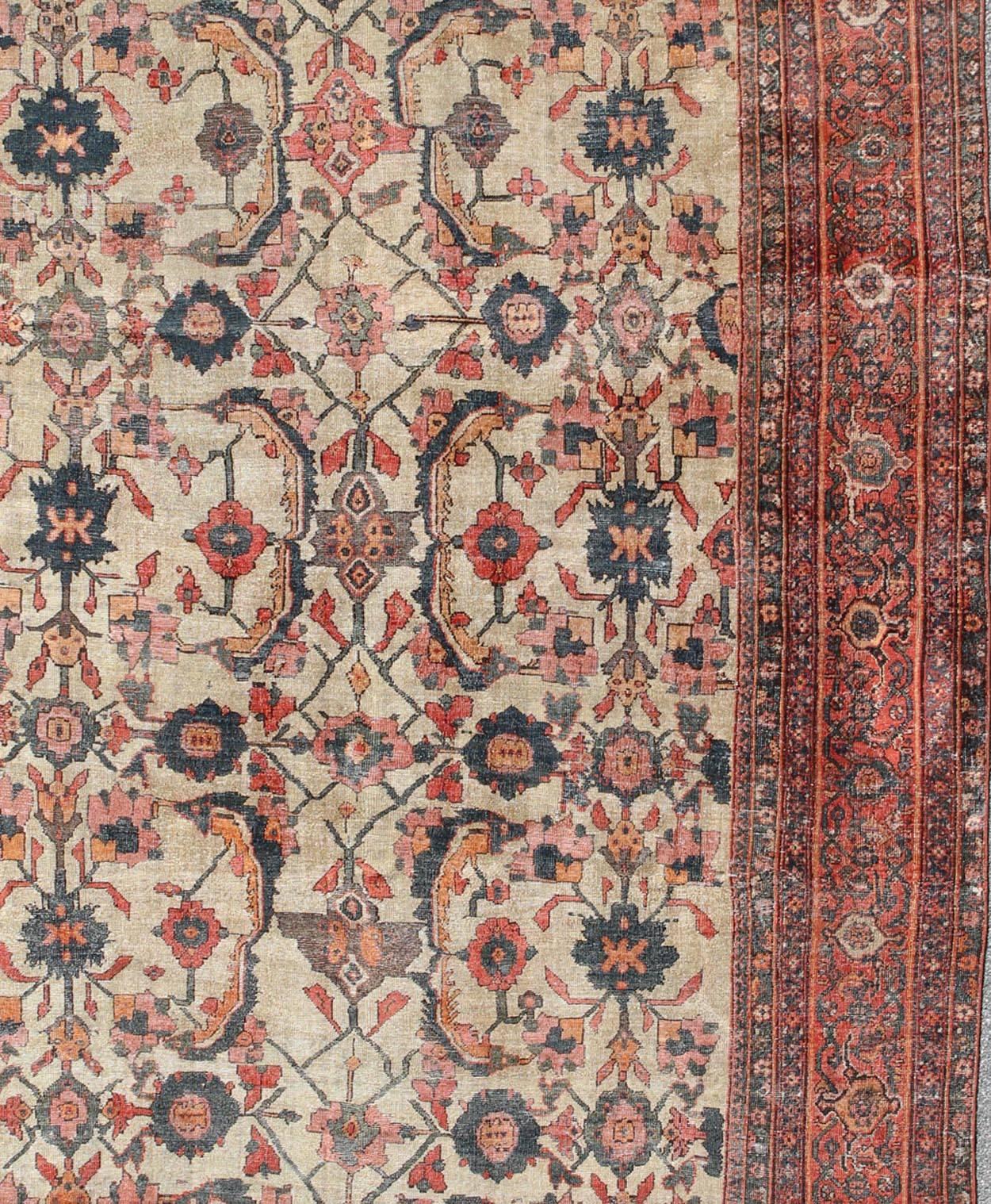 19th Century Persian Sultanabad Rug with All-Over Pattern in Ivory Background In Good Condition For Sale In Atlanta, GA