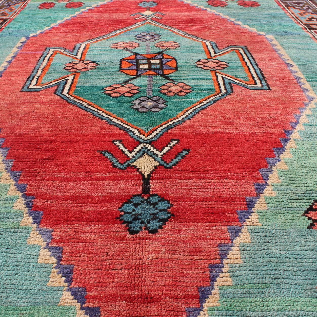 Oushak Brightly Colored Rug Turkish Vintage with Medallion and Geometric Flowers For Sale