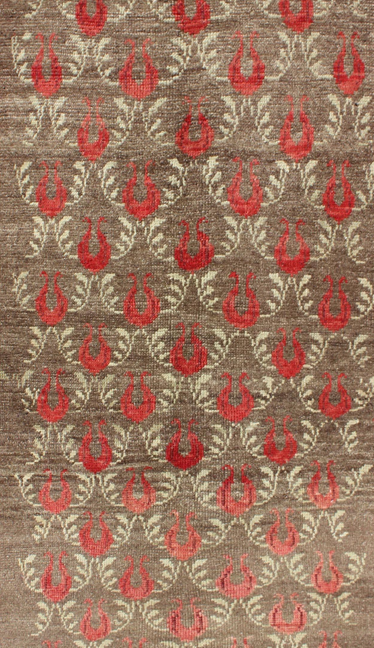 Türkischer Tulu-Teppich mit Gittermuster im Vintage-Look  (Handgeknüpft) im Angebot