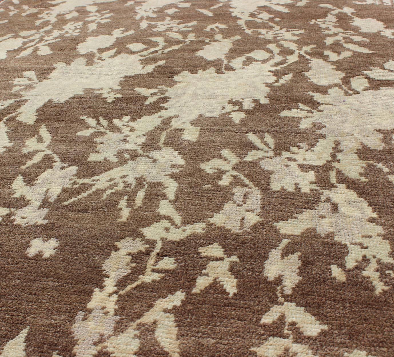 Mid-20th Century Mocha Vintage Turkish Oushak Rug with Free-Flowing Green & Cream Flower Blossoms For Sale