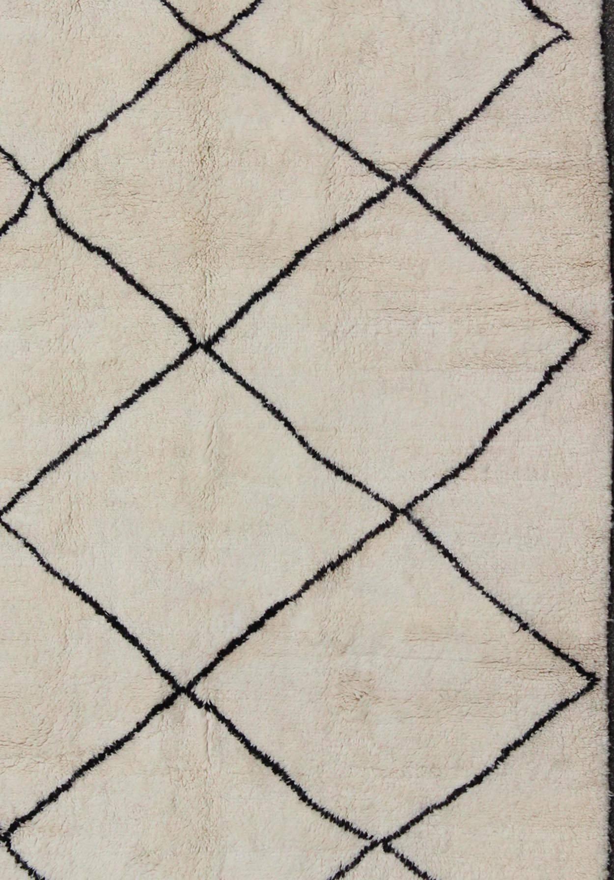 Hand-Knotted Contemporary/Modern Moroccan Rug Vintage with Brown and Ivory Diamond Pattern For Sale