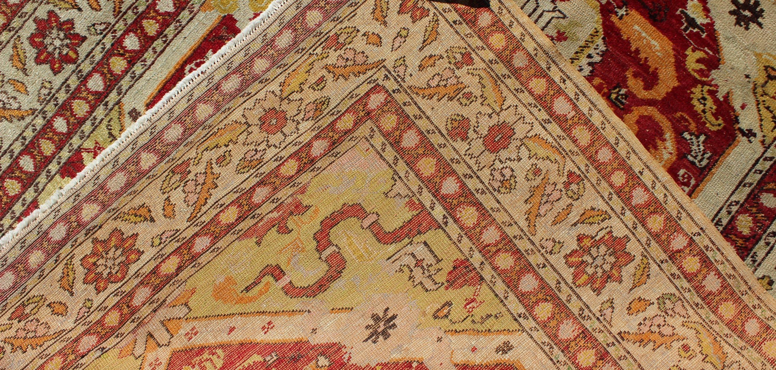 Early 20th Century Antique Turkish Fine Sivas rug with center  medallion in Red, yellow & Green For Sale