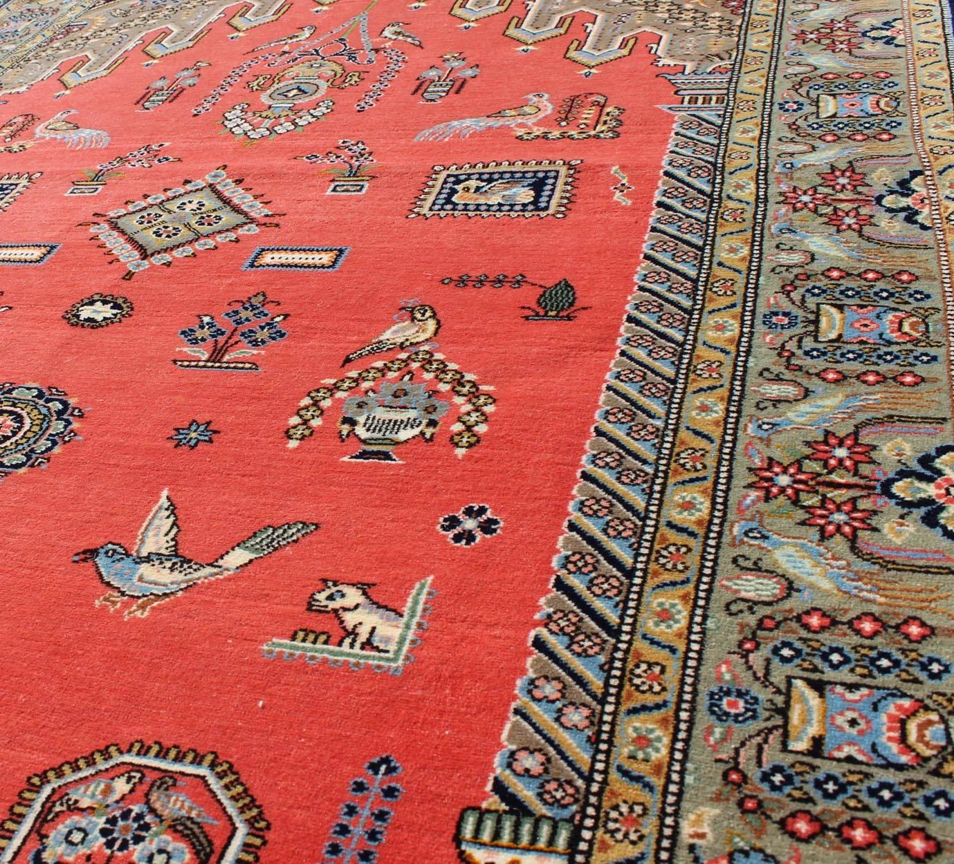 Vintage Fine Persian Qum Prayer Rug With Soft Red Field in Mihrab Design In Excellent Condition For Sale In Atlanta, GA