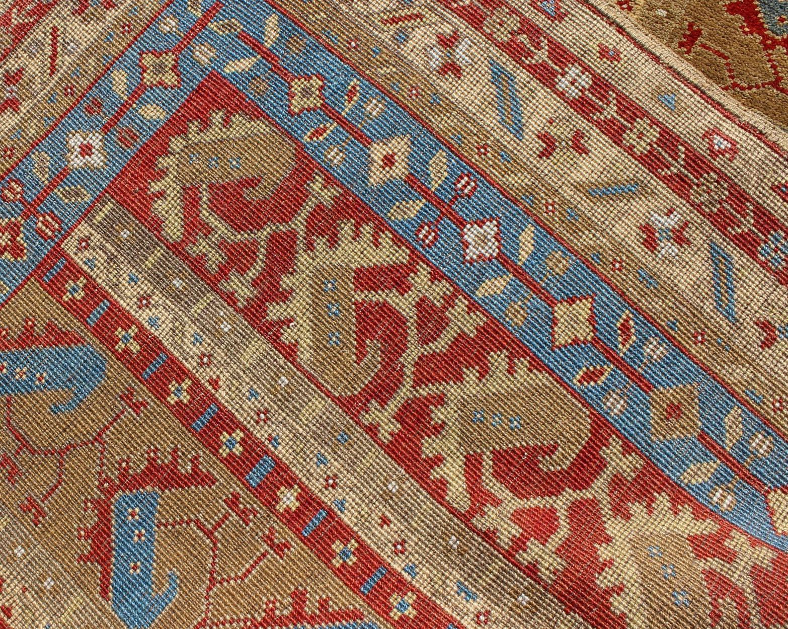 Laine Tapis de couloir turc ancien coloré et unique d'Oushak avec motif de rayures en vente