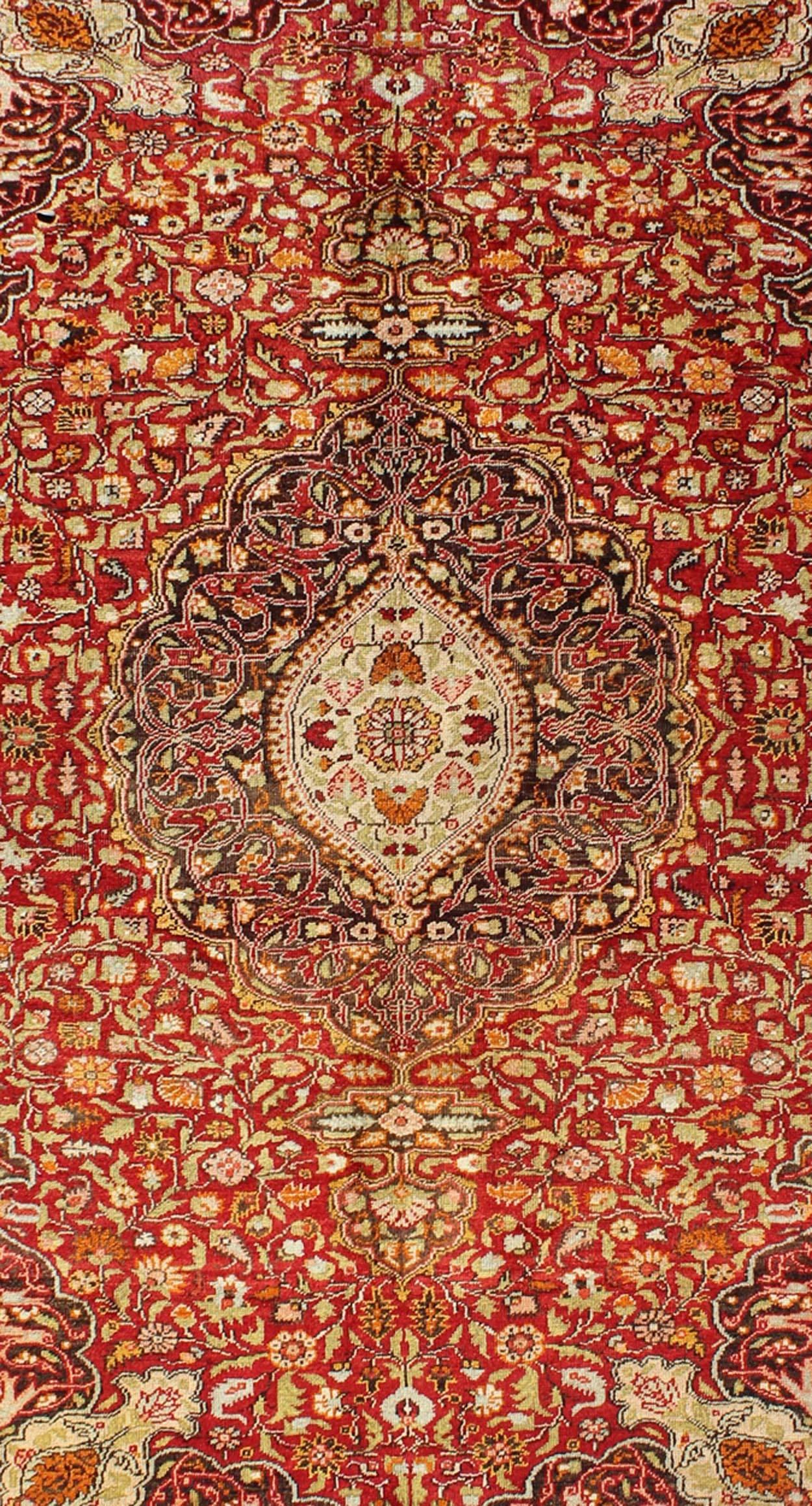 Oushak Early 20th Century Turkish Sivas Colorful Rug with Layered Medallion and Flowers For Sale