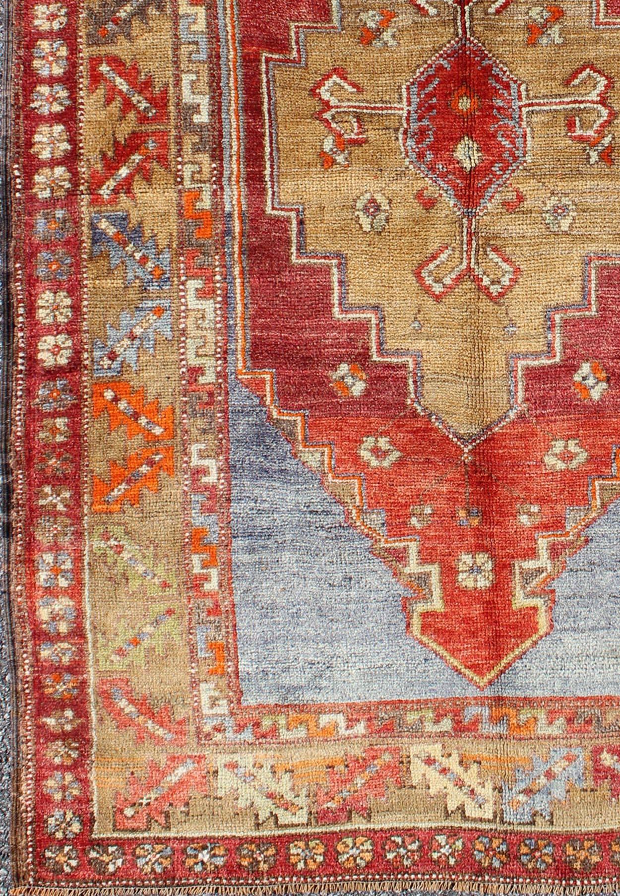 Multicolored vintage Turkish Oushak rug with Layered Geometric Medallion, rug en-140236, country of origin / type: Turkey / Oushak, circa 1940

This vintage Turkish Oushak rug features an intricately beautiful design with a tribal-geometric