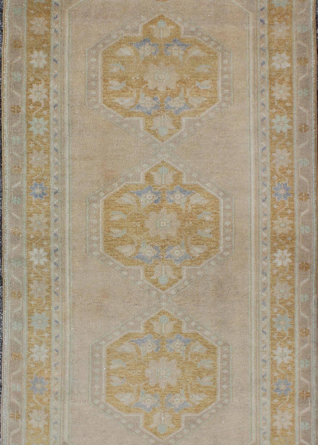  Vintage Turkish Oushak Runner with Floral Medallions In Excellent Condition For Sale In Atlanta, GA