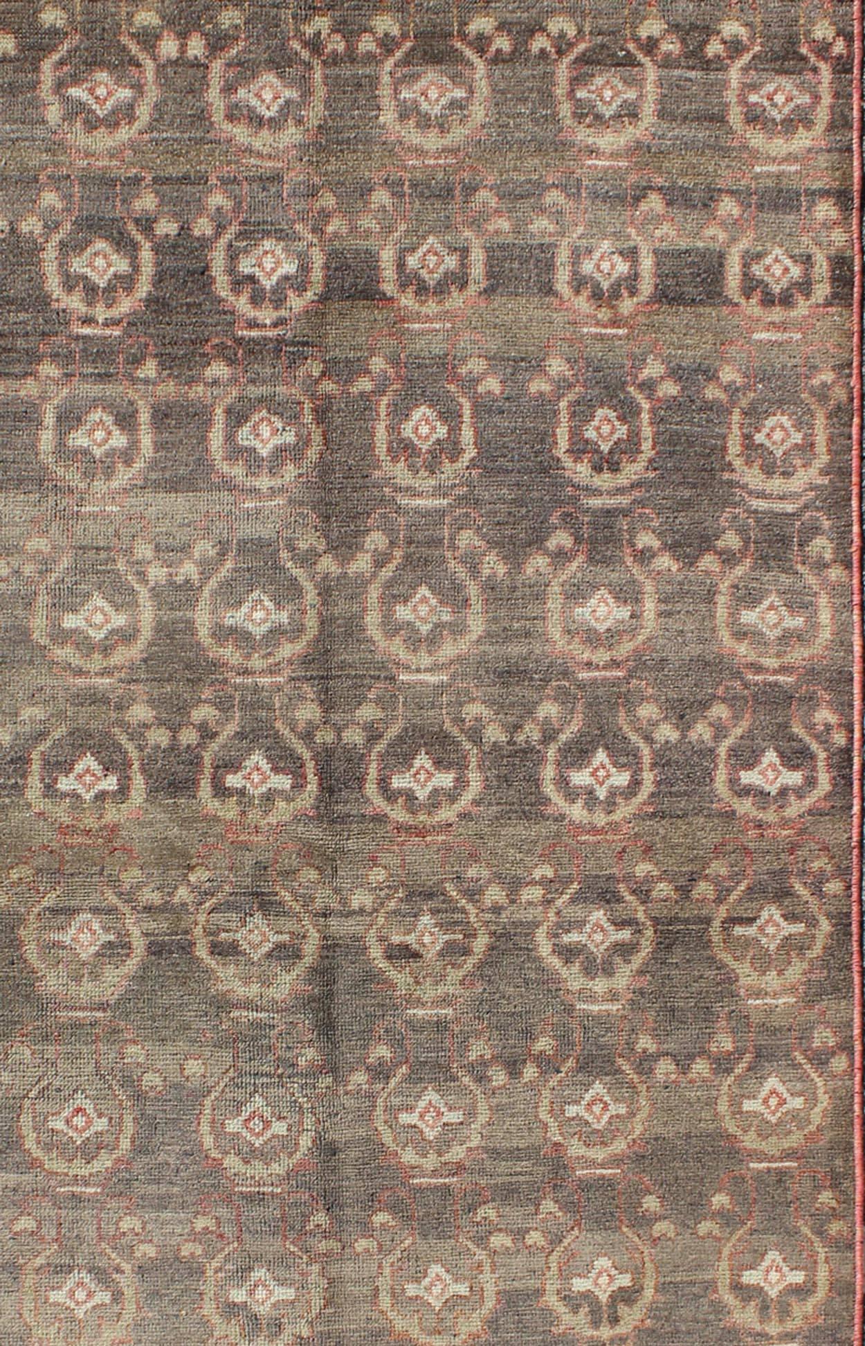 Gray Background Vintage Turkish Oushak Rug with All-Over Design in Red and Green In Excellent Condition For Sale In Atlanta, GA