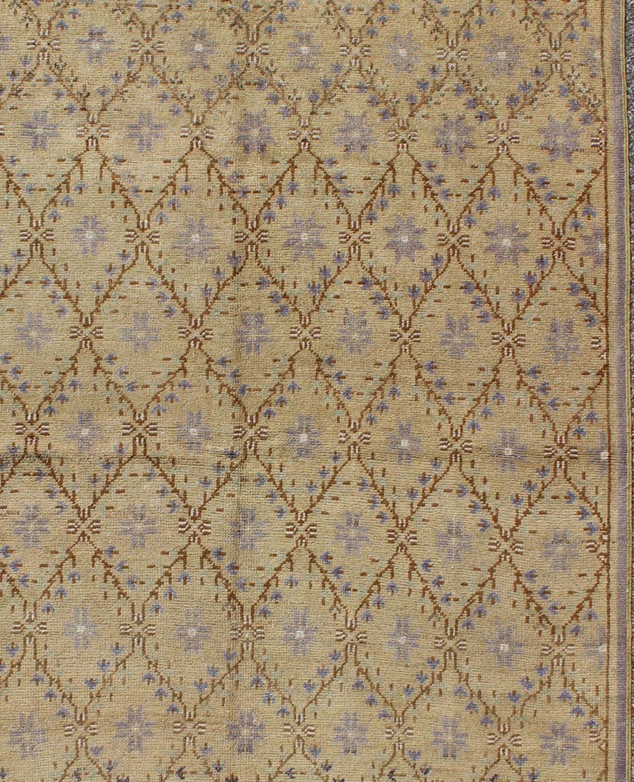 Vintage Turkish Oushak Rug with Lattice Blossom Design in Camel and Gray Colors In Excellent Condition For Sale In Atlanta, GA
