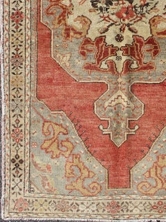 Vintage Turkish Oushak Rug with Soft Red Field and Soft Beige Medallion