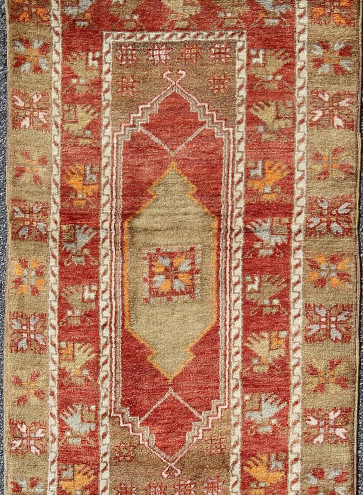Red and Green Vintage Turkish Oushak Runner with Tribal Dual Medallions In Good Condition For Sale In Atlanta, GA