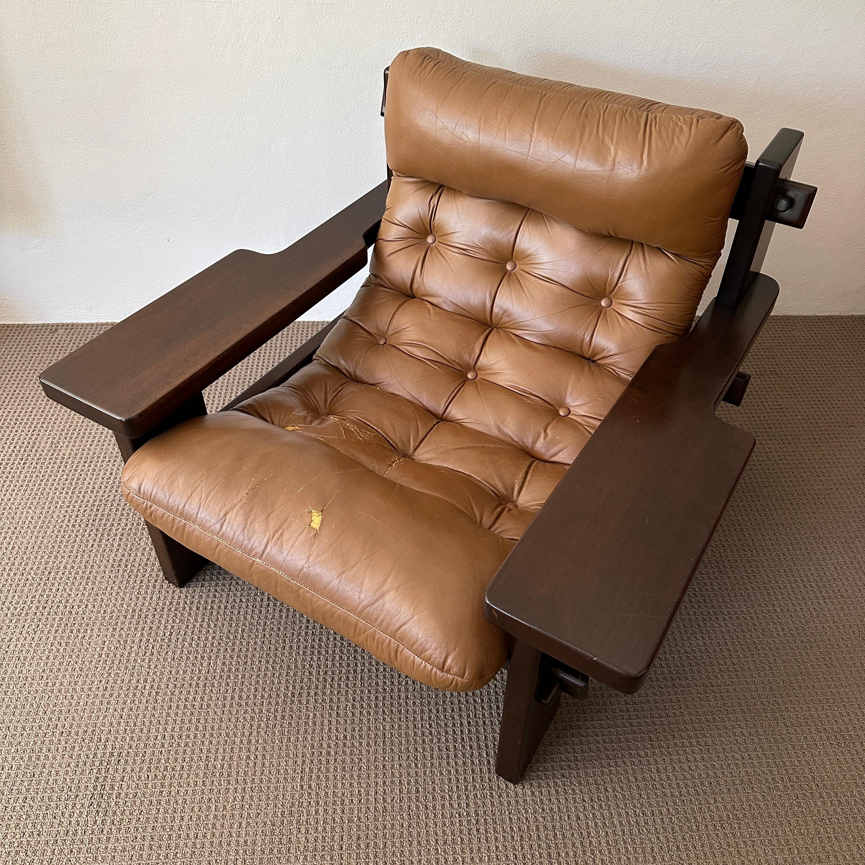 Paire de fauteuils de salon à grande échelle du milieu du siècle de Jean Gillon pour Probel en vente 10