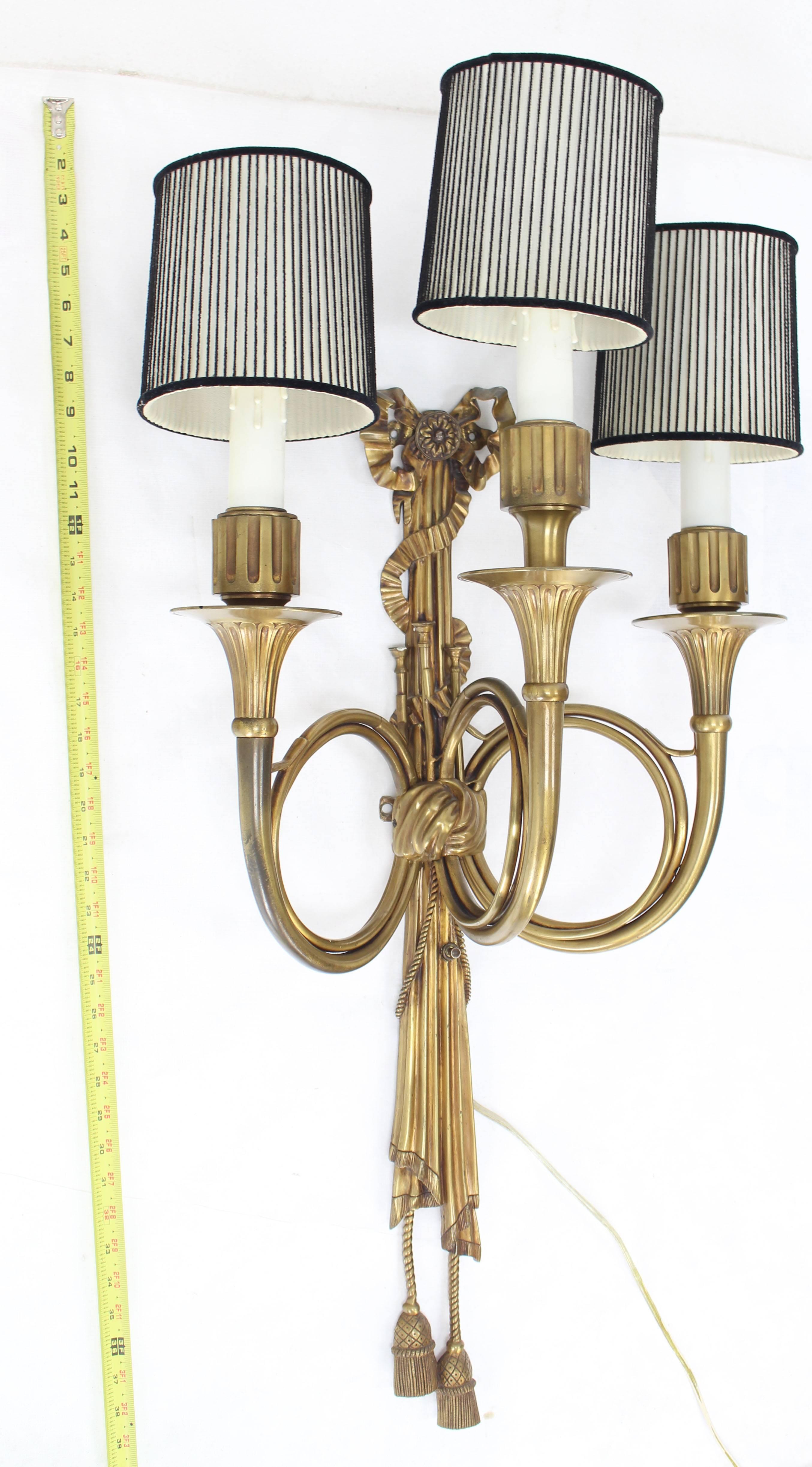 Large Heavy Bronze Triptych Sconce Ribbon Tassel Horn Shape Three Lights In Excellent Condition For Sale In Rockaway, NJ