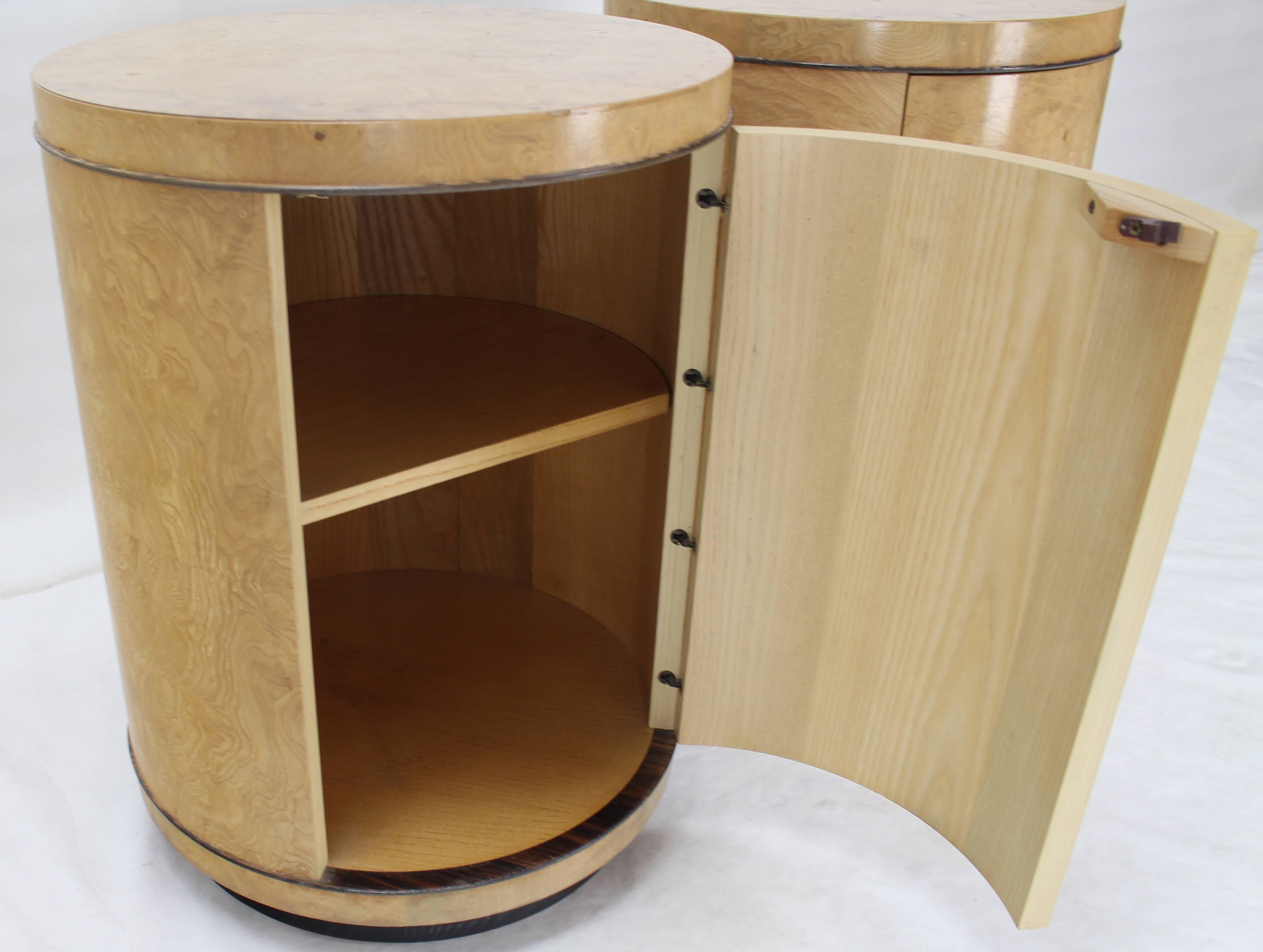 Mid-Century Modern Pair of Cylinder Drum Shape End Tables Nightstands Burl Wood