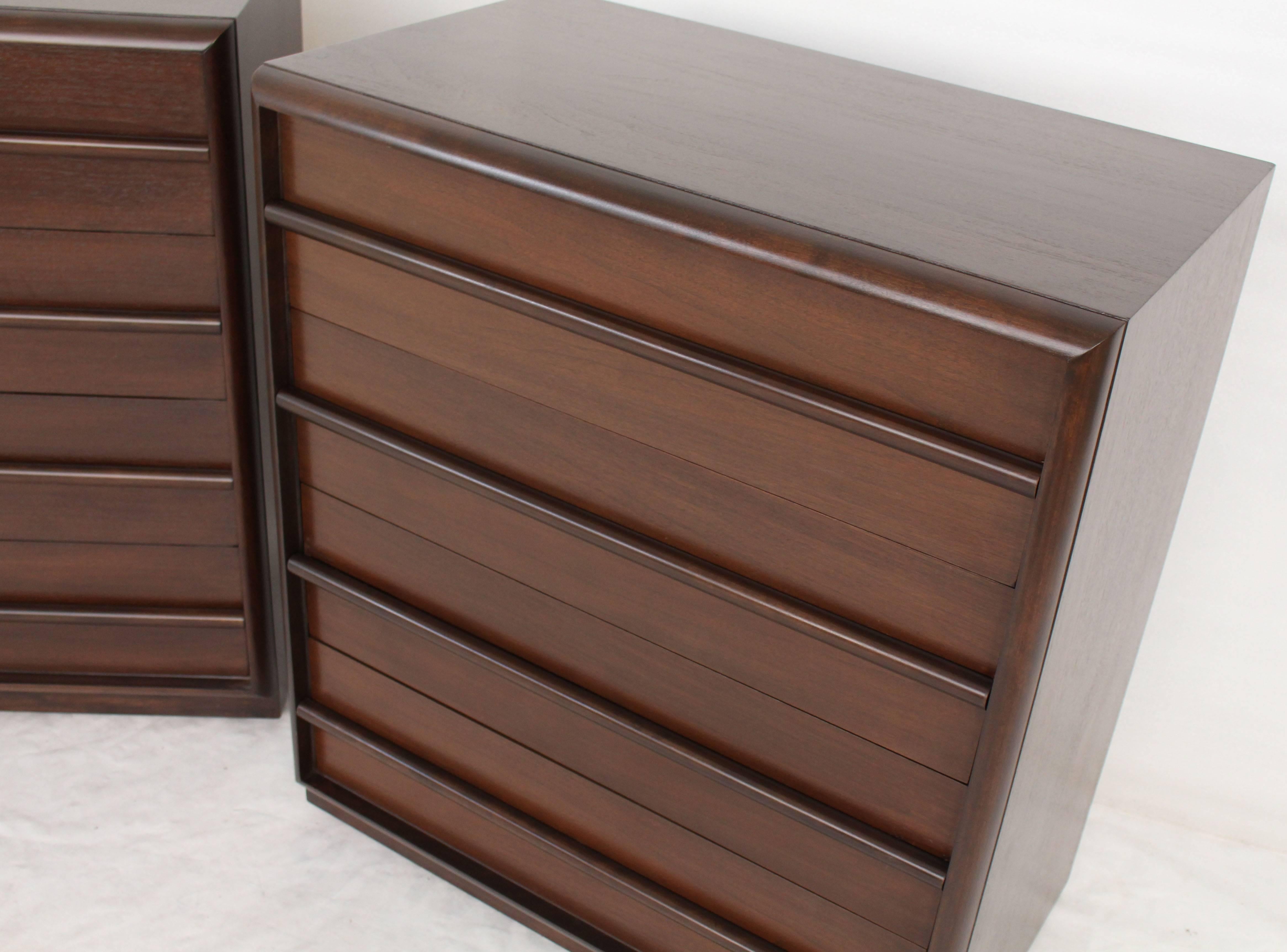 Lacquered Pair of Robsjohn-Gibbings Bachelor Four Drawer Chests Dressers For Sale