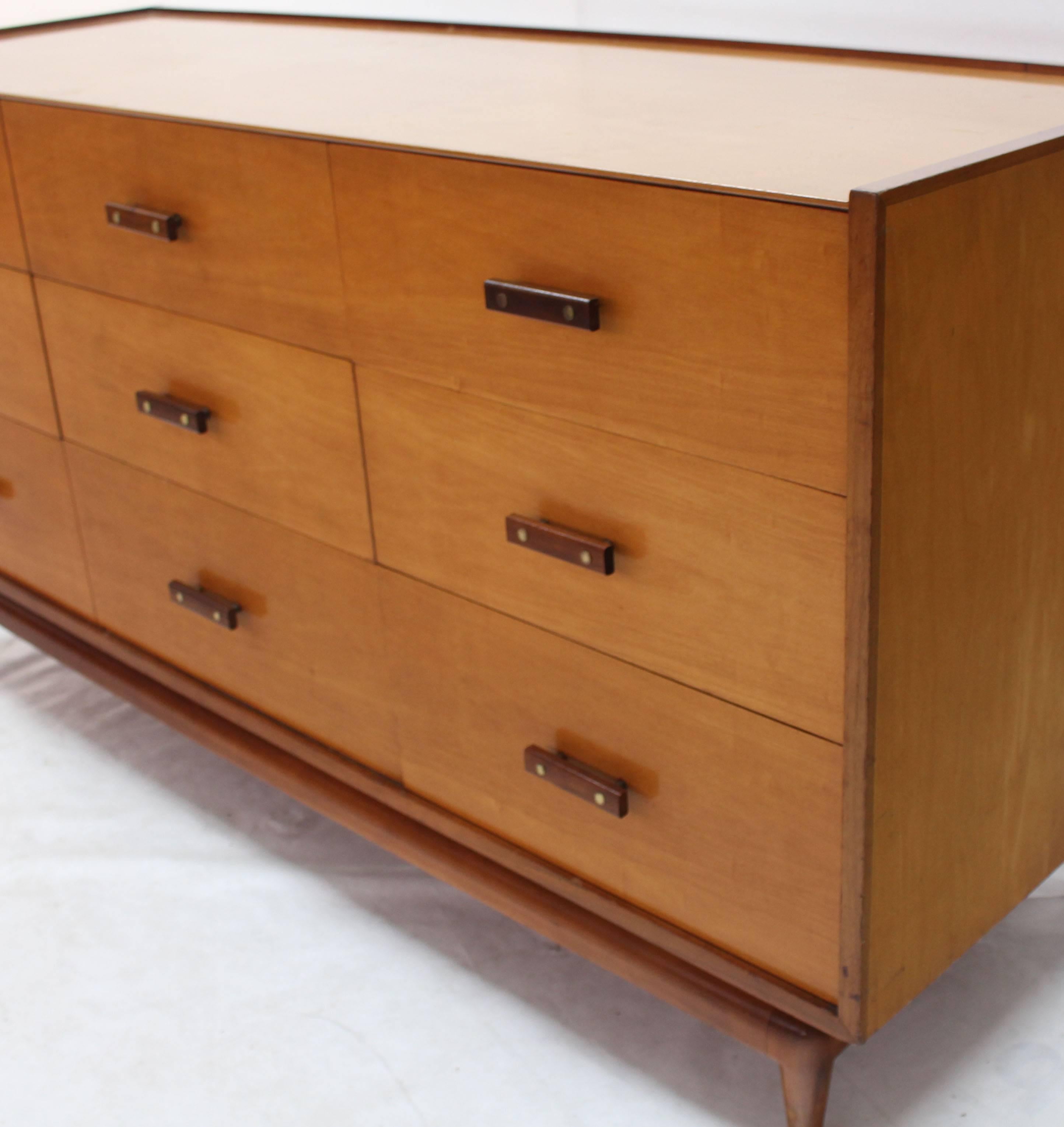 Mid-Century Modern Nine Drawers Two-Tone Finish Dresser