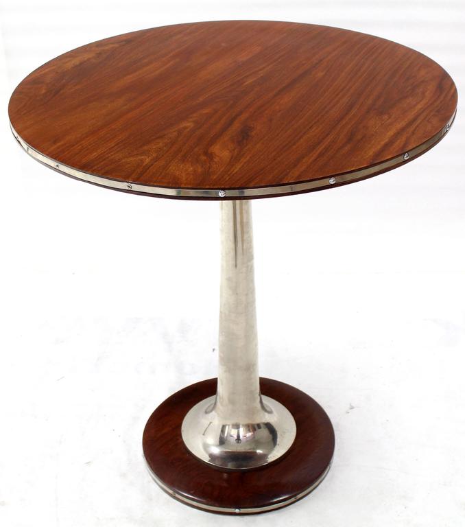 Mid Century Modern Bistro Table / Ksa60s9yylhn3m : A family gathering