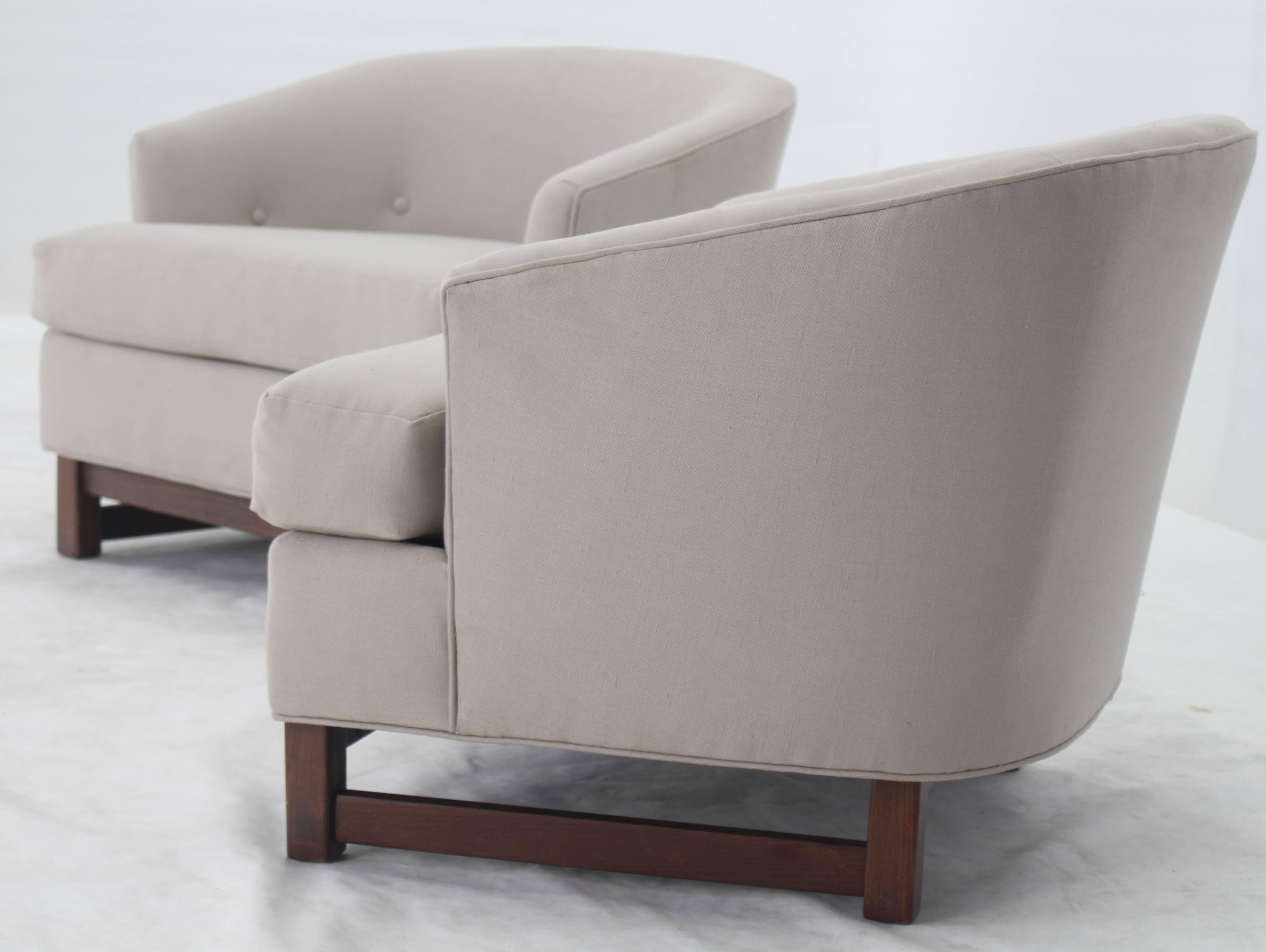 Upholstery Pair of Mid-Century Modern Barrel Lounge Chairs by Selig